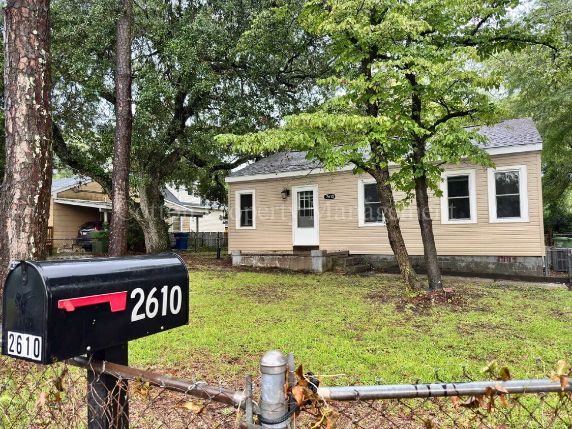 Photo - 2610 Dare Street-