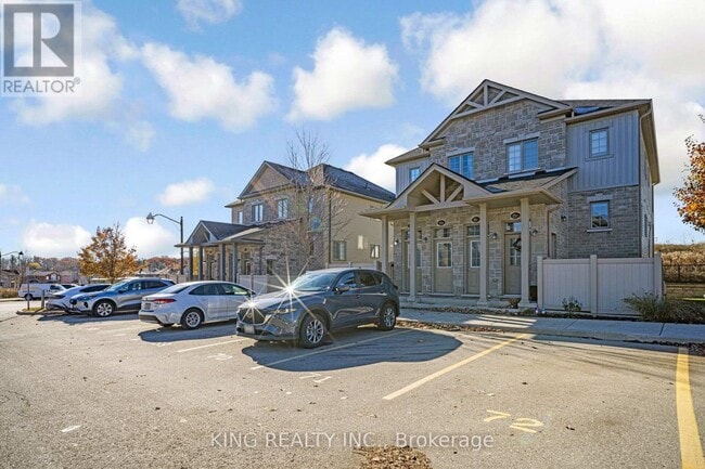 Photo du bâtiment - 388 Old Huron Rd