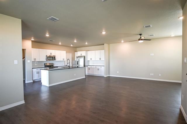 Foto del edificio - 1704 Laurel Ln