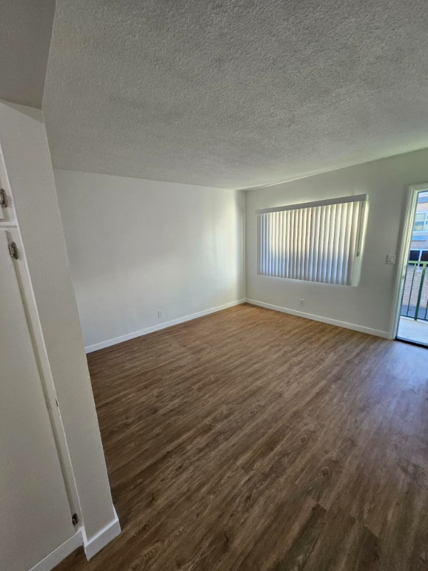 Photo - 14926 Hawthorne Blvd