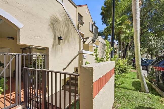 Building Photo - 8855 SW 131st Ct
