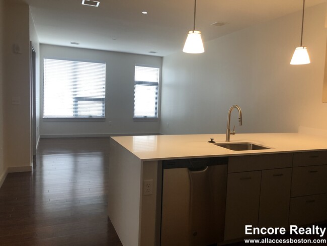 Building Photo - 455 Harvard St