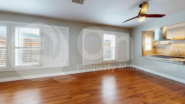Building Photo - 642 N Tyler St