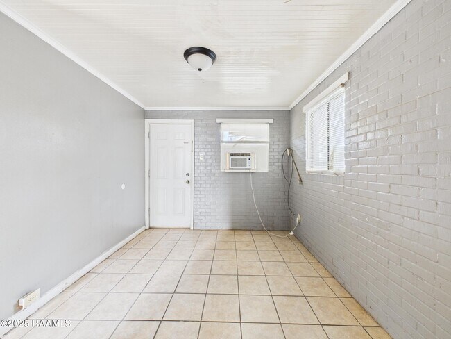 Foto del edificio - 704 13th St