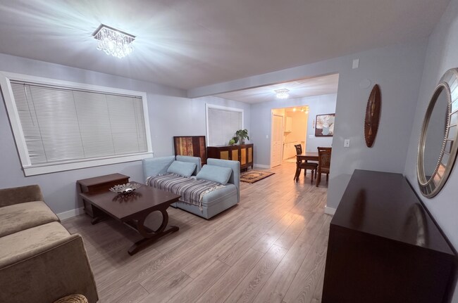 Photo du bâtiment - 1518 Bowser Av