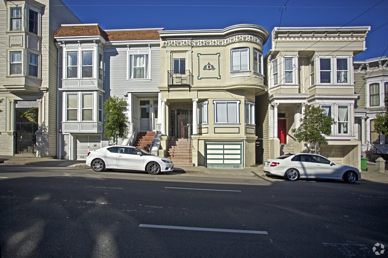 Primary Photo - 2676 Bush St
