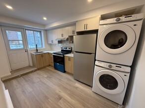 Building Photo - 7032 Rue Birnam