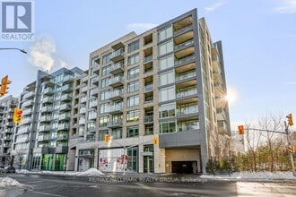 Building Photo - 108 Richmond Rd