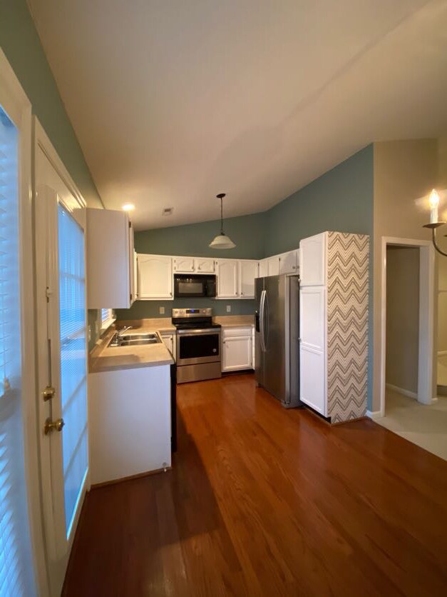 Foto del edificio - 3642 Rising River Ln