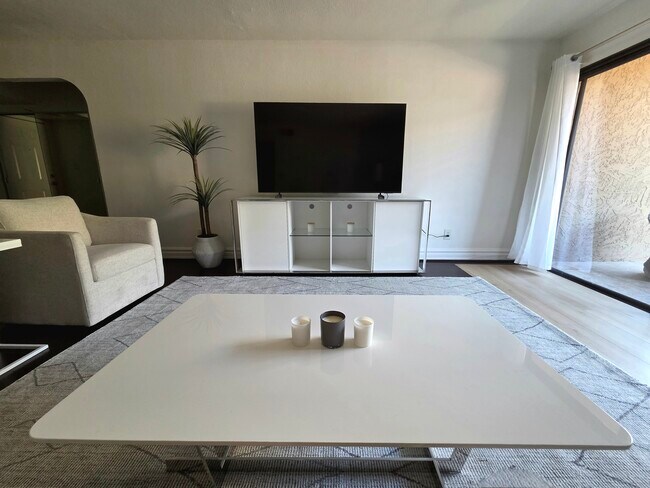 Foto del edificio - 3825 E Camelback Rd