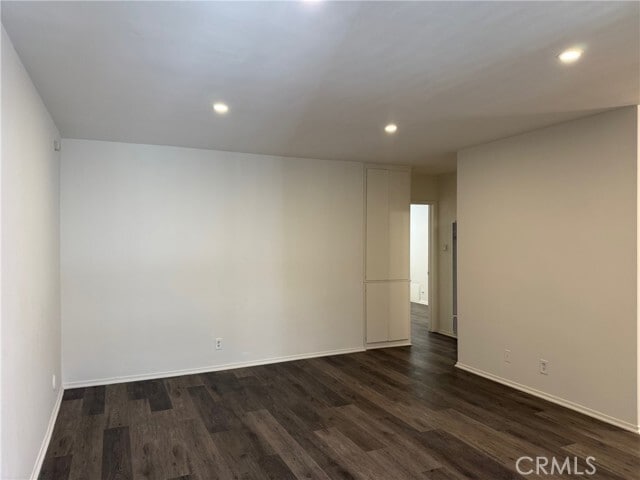 Foto del edificio - 943 N Louise St