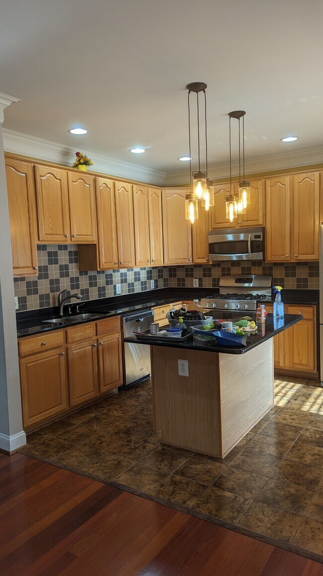 Foto del edificio - 13231 Maple Creek Ln