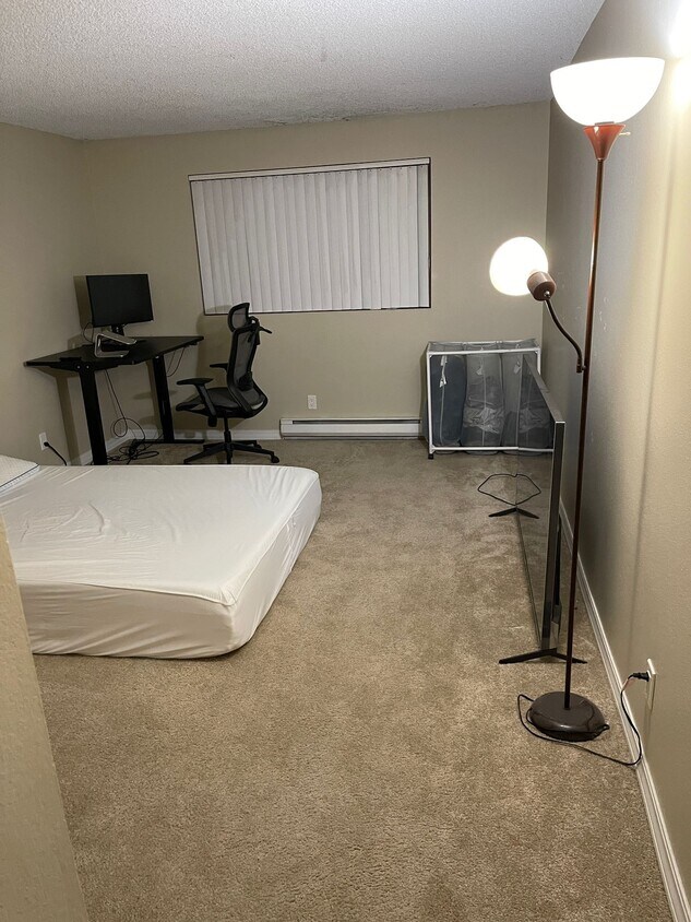 Foto principal - 13900 NE 12th St