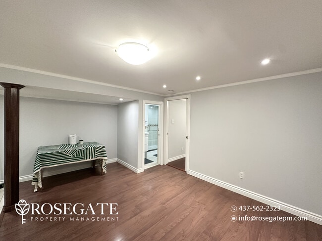 Building Photo - Spacious 2-Bedroom Basement Apartment with 2 Bathrooms & Internet Included – Scarborough