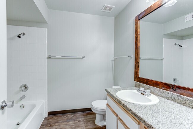 Baño - Hawks Landing