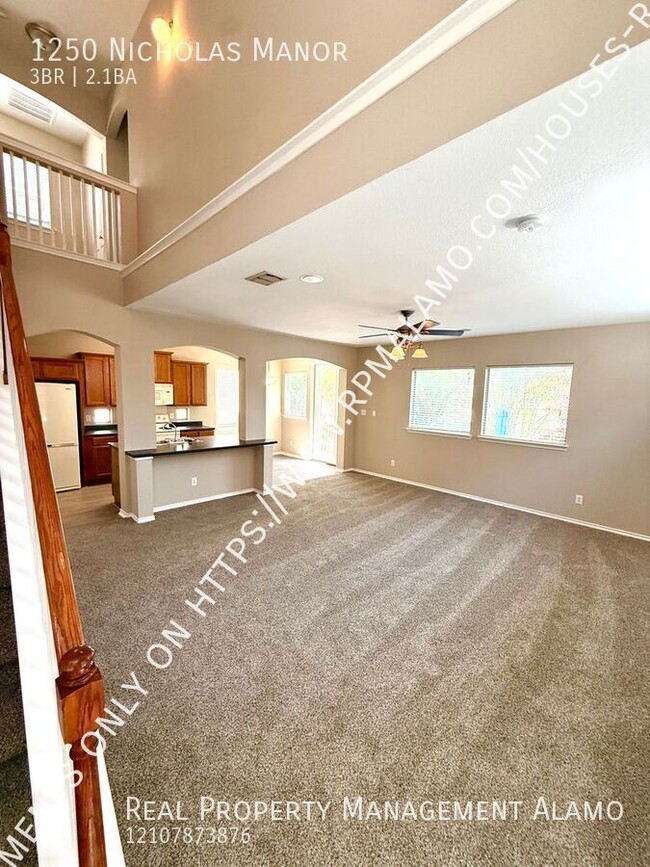 Building Photo - 1250 Nicholas Mnr