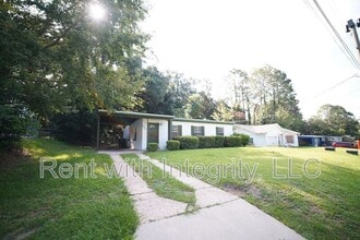 Building Photo - 1015 Joe Louis St