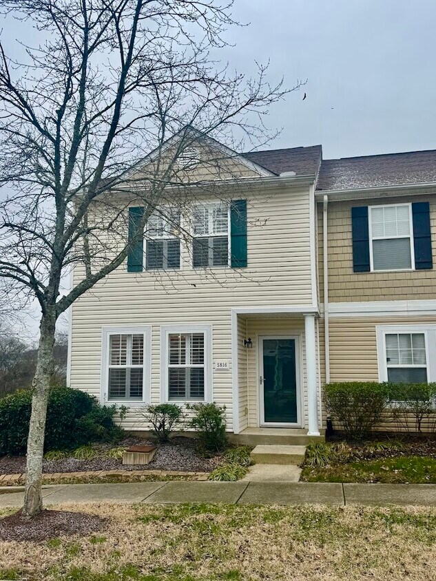 Photo - 5816 Monroe Xing (Antioch, TN)