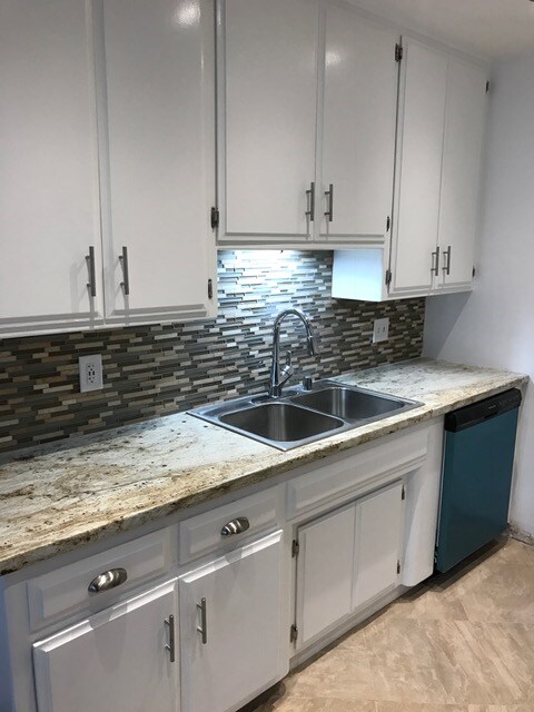 Foto del edificio - 1139 E Ocean Blvd