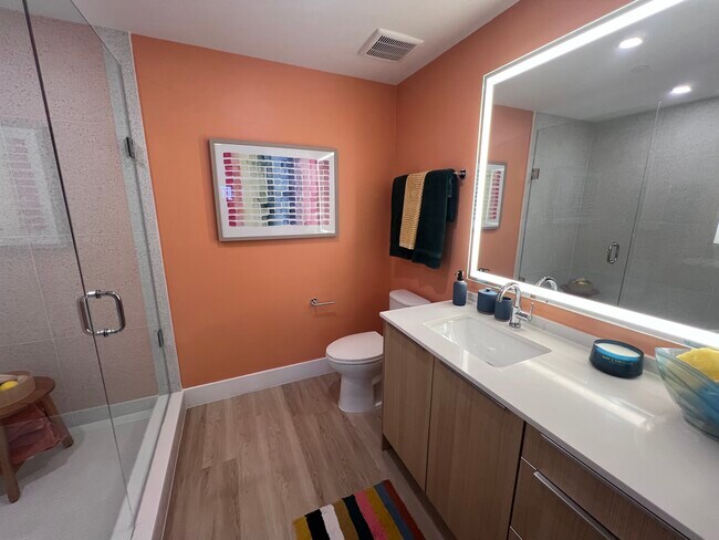 Foto del edificio - 556 NE 57th St