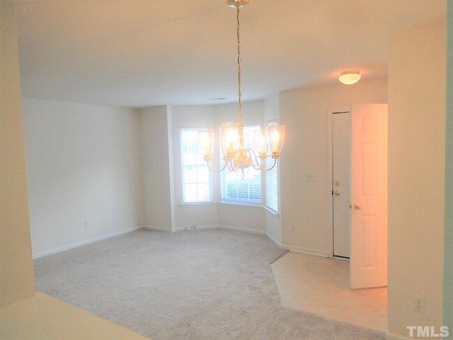 Building Photo - 3020 Barrymore St