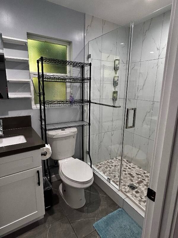 Foto del edificio - 712 N Fuller Ave