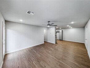 Building Photo - 6603 NW Altus St