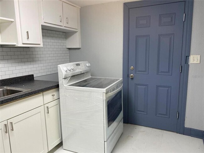 Foto del edificio - 17955 NE 23rd Ave