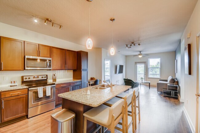 Foto del edificio - 540 Trinity Ln N