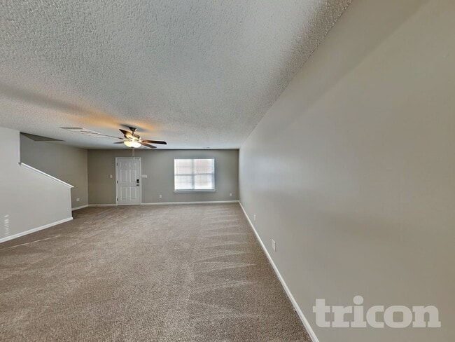 Foto del edificio - 198 Brantley Pl Dr