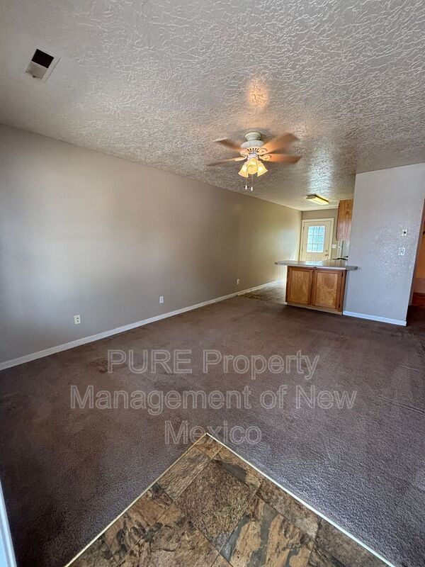 Foto del edificio - 332 Kittell Loop