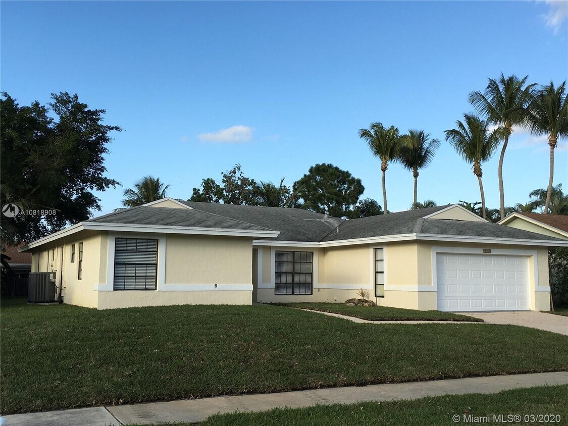 4923 Rabbit Hollow Dr, Boca Raton, FL 33487 House Rental in Boca