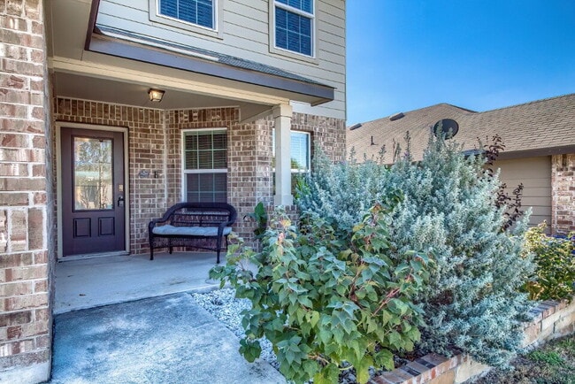 Building Photo - THIS STUNNING RENTAL HAS IT ALL!