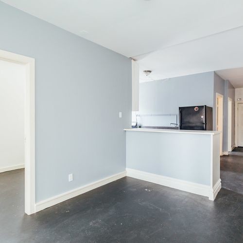 Building Photo - 308 Bleecker St