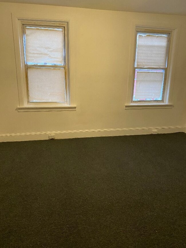 Building Photo - 151 Locust St