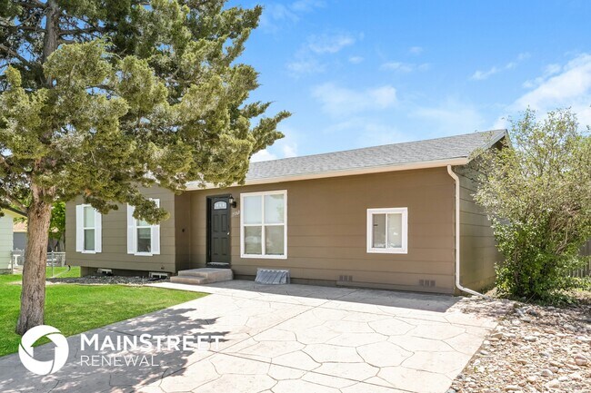 Building Photo - 15368 E Gunnison Pl
