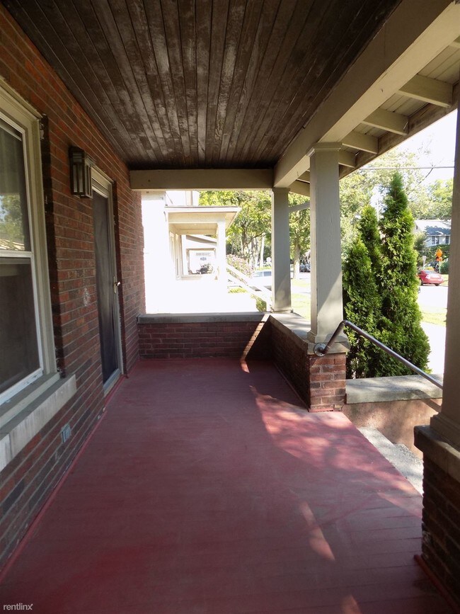 Building Photo - 5 br, 2.5 bath Duplex - 715 McKinley Ave 7...