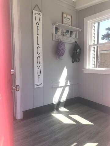 Foto del edificio - 1639 Victoria Ave