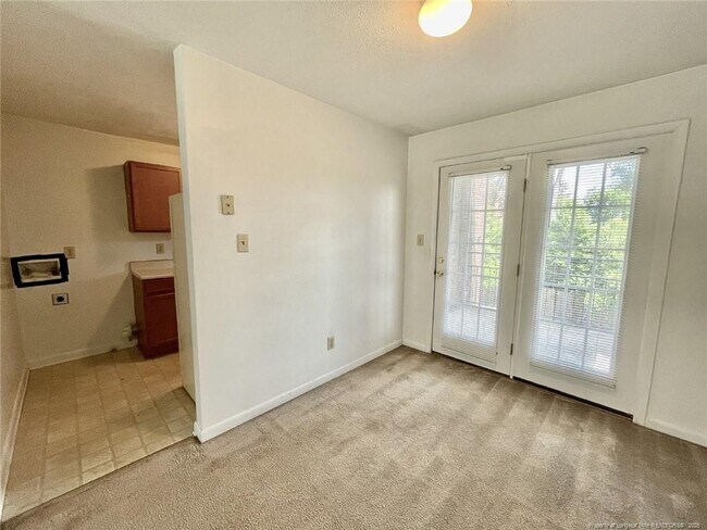 Foto del edificio - 307 Bradford Ave