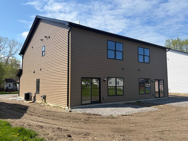 Building Photo - 4260 Greenfield Pkwy