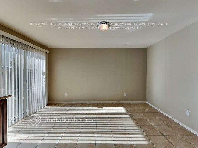 Foto del edificio - 27858 Crosspath Ave