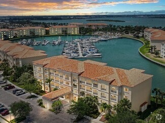 Building Photo - 17 Harbour Isle Dr W