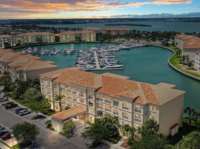 Foto del edificio - 17 Harbour Isle Dr W