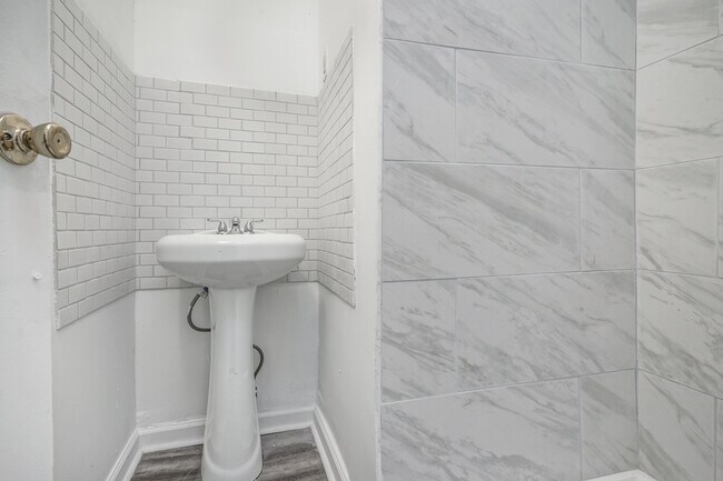 Foto del edificio - 1518 Ridge Ave