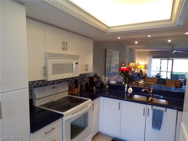 Building Photo - 16500 Kelly Cove Dr
