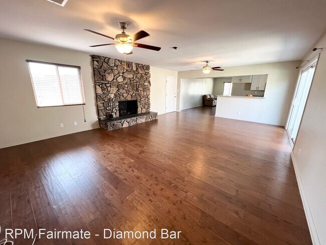 Building Photo - 3 br, 2 bath House - 1036 Shadydale Ave