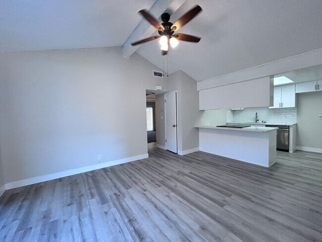 Foto del edificio - 10433-10433 El Mercado Dr