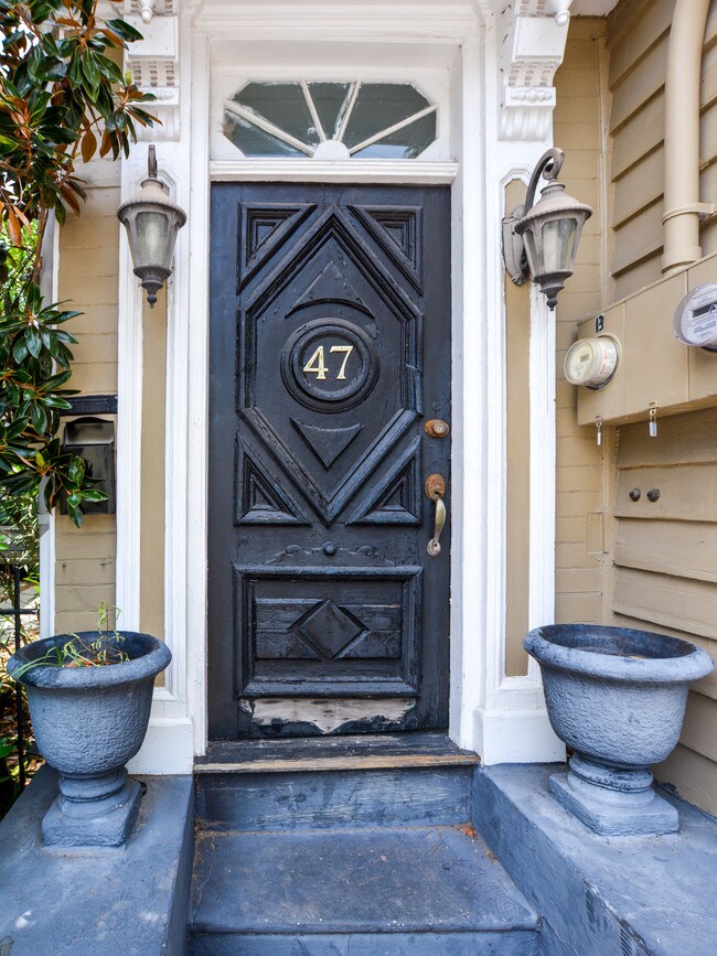 Building Photo - Downtown Charleston Home! - Reduced Price