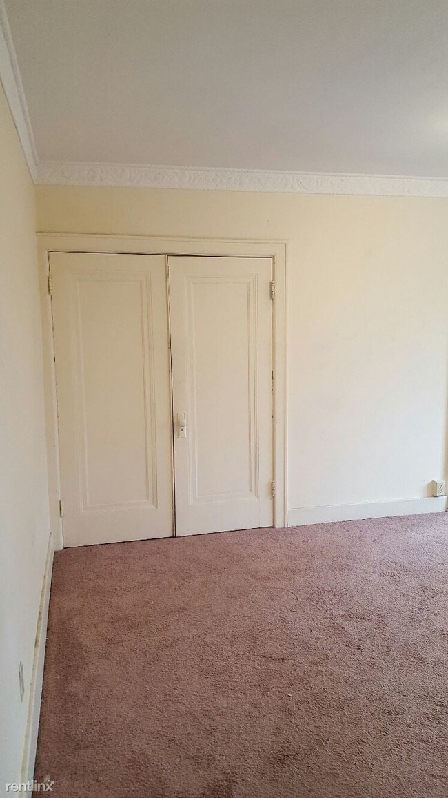 Building Photo - 2 br, 1 bath  - 108 Washtenaw Rd Apt 33
