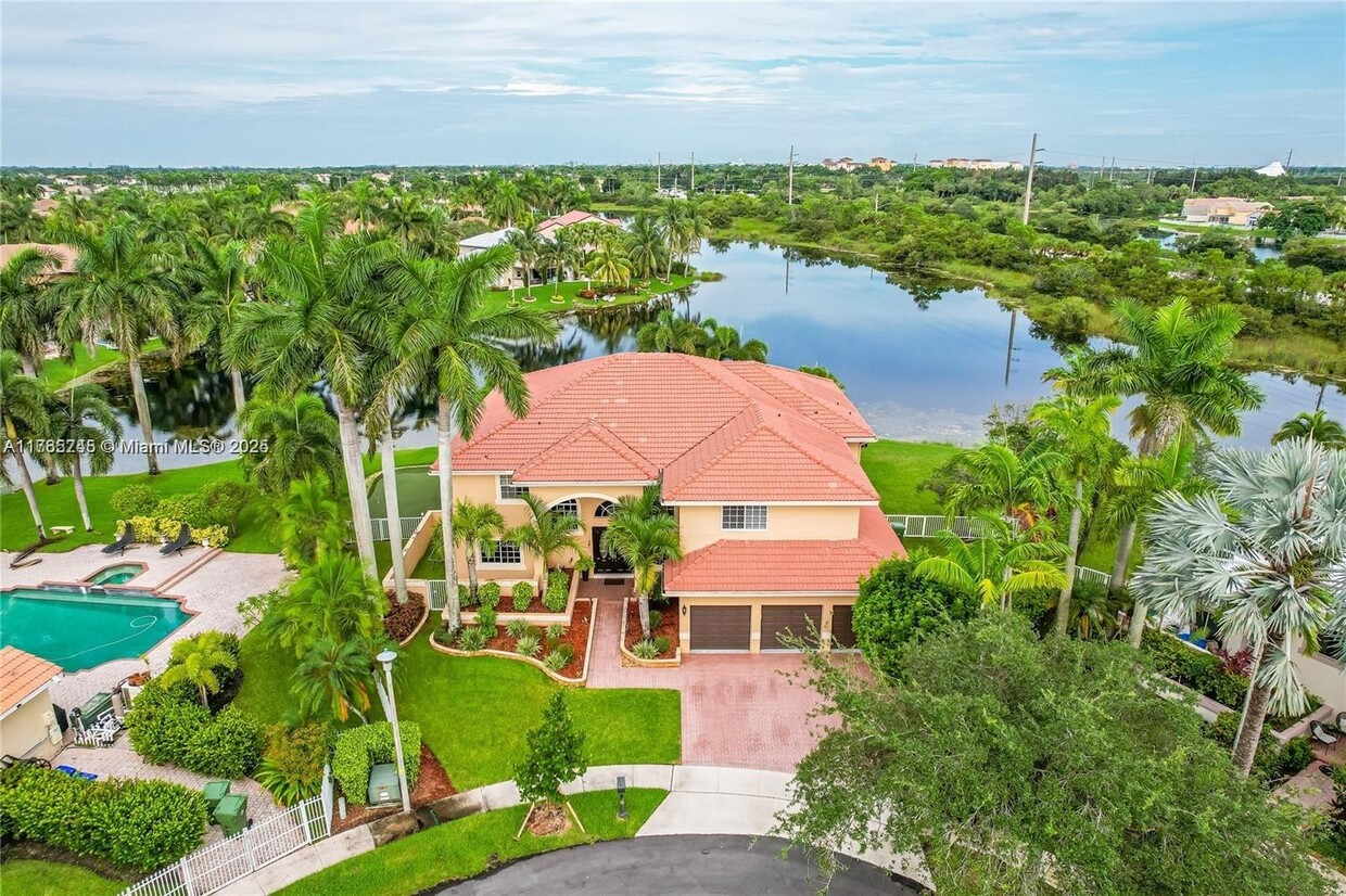 Foto principal - 1333 SW 175th Way